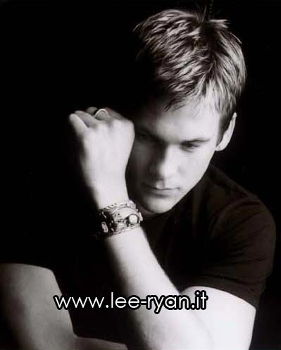 Lee Ryan des Blue